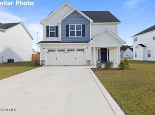 918 Nubble Ct, Sneads Ferry, NC 28460