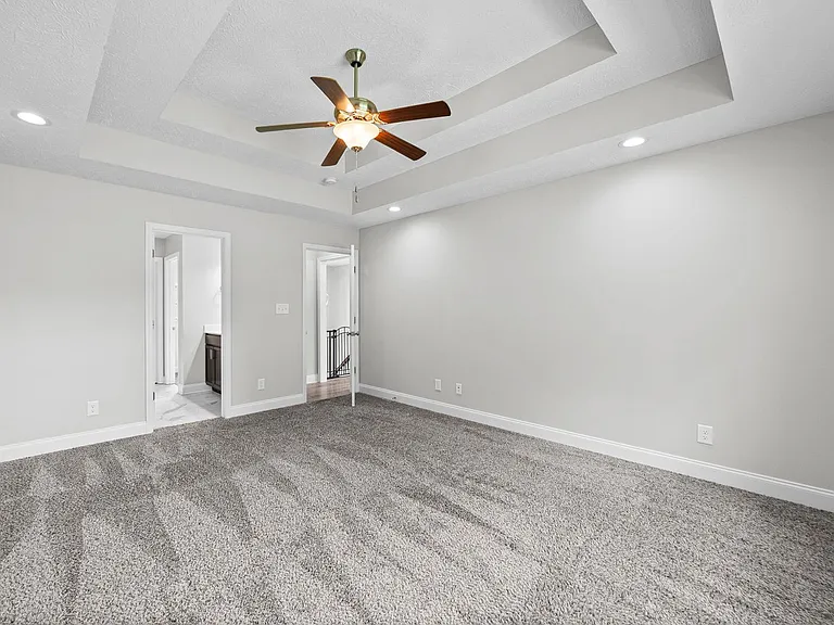 169 Bonnell Dr — Photo 16
