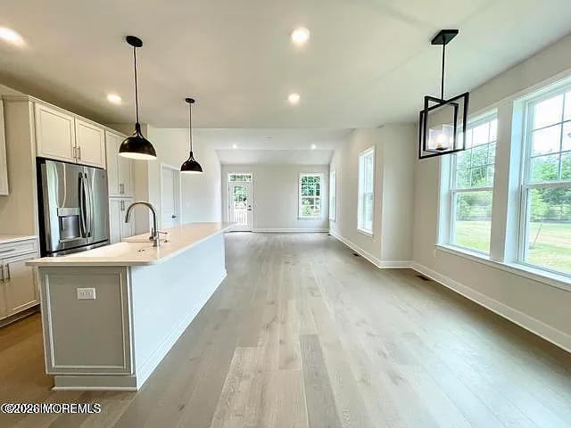1 Beach Ct — Photo 6