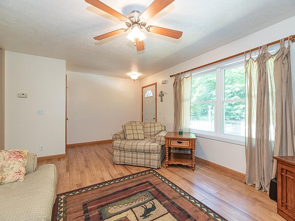 3rd image of 5661 104th Ave