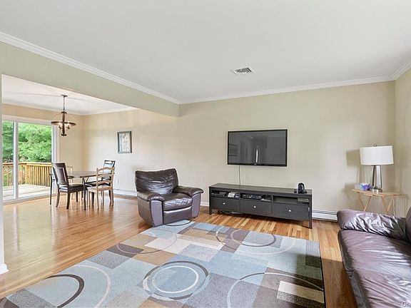 2nd image of 3228 Court St