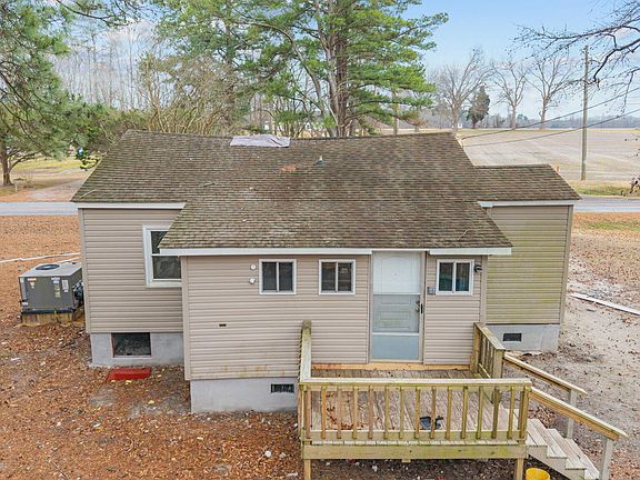 2nd image of 545 Garrett Island Road