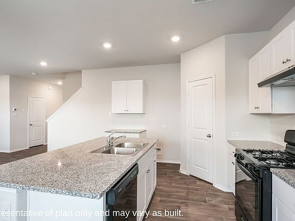 7th image of this home