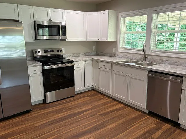5712 Summit Ave — Photo 5