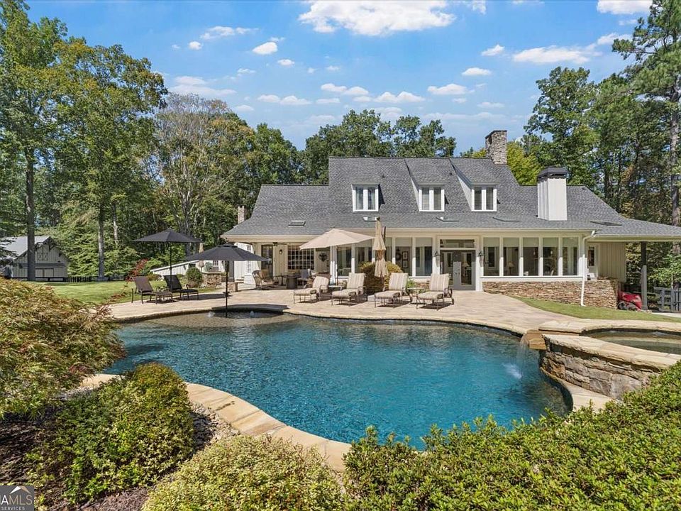 1st image of 110 Manor Ridge Dr