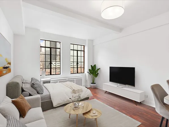 320 E 42nd St APT 1702, New York, NY 10017