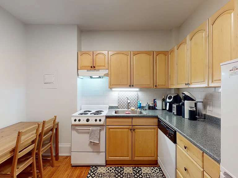 467 Beacon St #2 — Photo 10