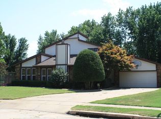 214 W 115th St S, Jenks, OK 74037