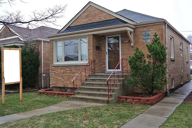 1st image of 5753 S Newland Ave
