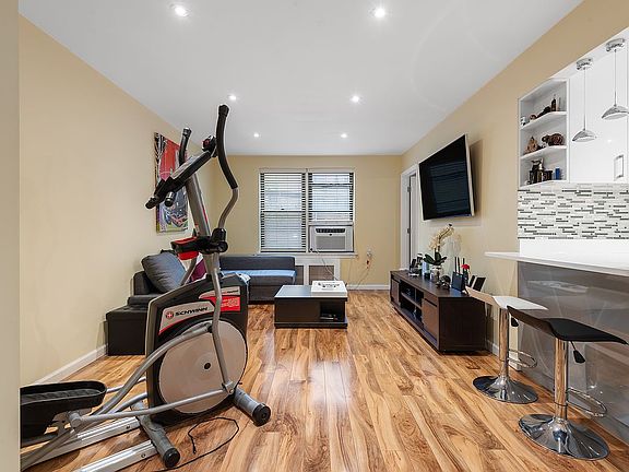 5th image of 8375 Woodhaven Blvd APT 1N