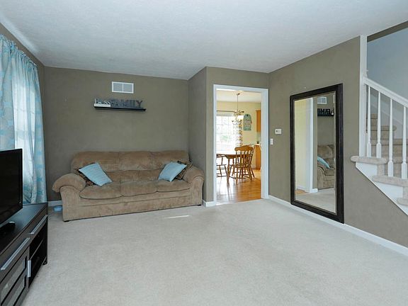 24575 Brownstone Blvd-104