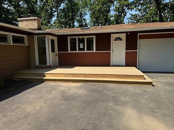 2nd image of 28450 N Shagbark Ln