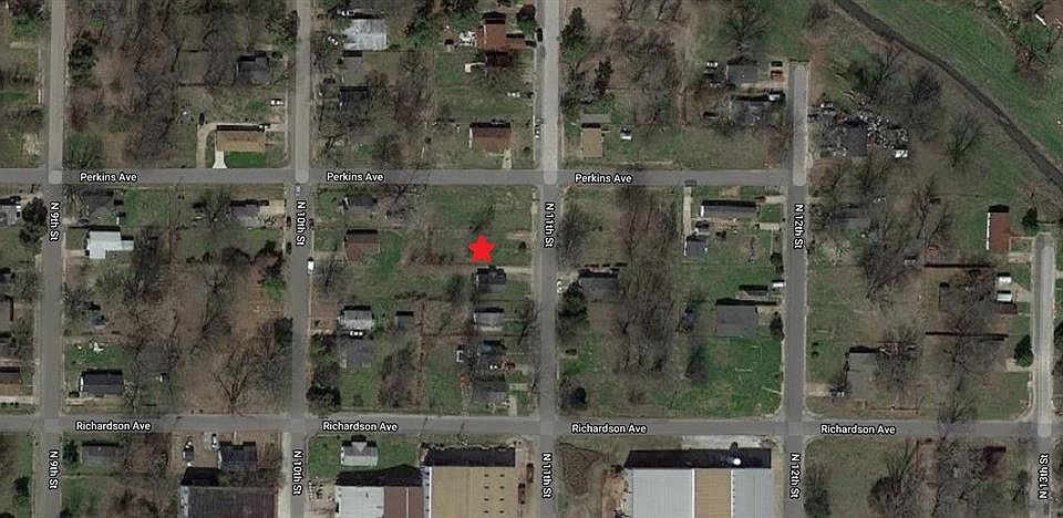 1st image of 308 N 11th St