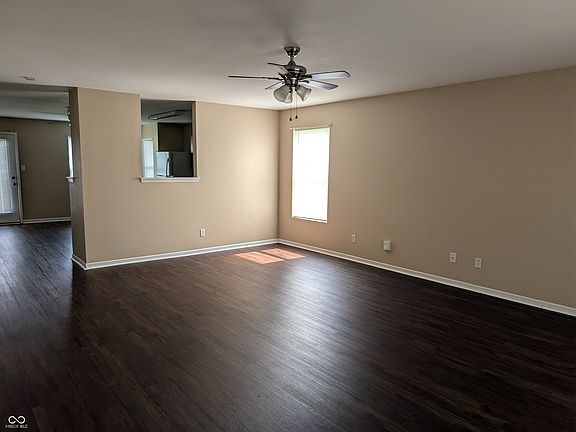 2nd image of 901 Westpointe Dr