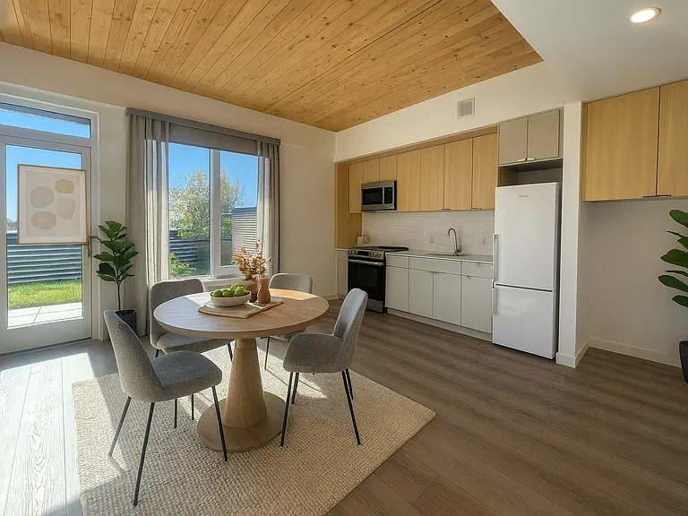154 Broadway #408 — Photo 1
