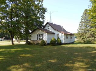1727 W Kendall Rd, Manistique, MI 49854