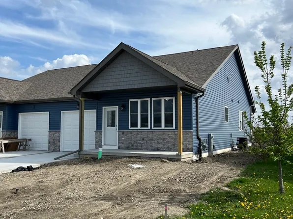 929 Covey Ln #B, Coal City, IL 60416