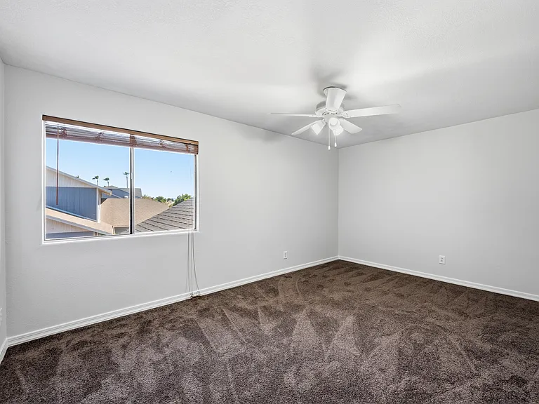 11823 N 65th Ave — Photo 21