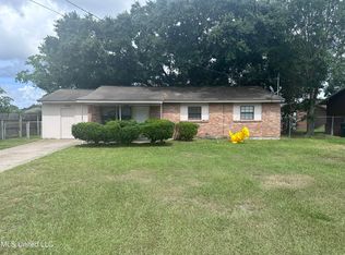 3306 Wesley St, Pascagoula, MS 39567