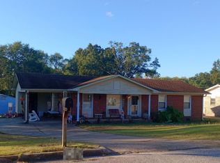 1401 Thayer Dr, Phenix City, AL 36867