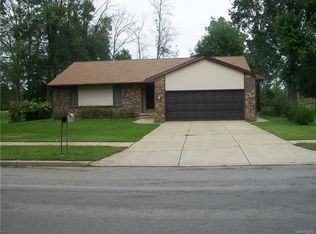 1282 E Robinson St, North Tonawanda, NY 14120