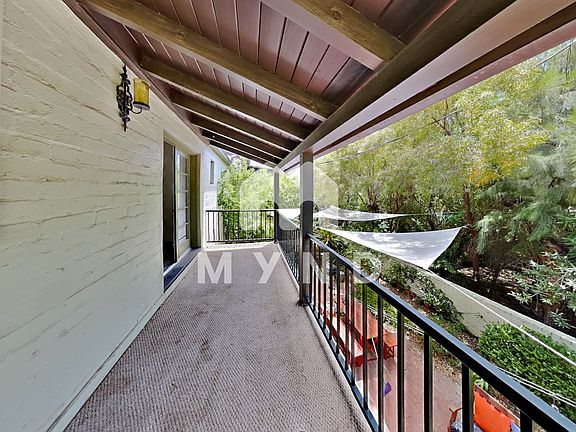 2nd image of 2820 E 6th St Unit 220