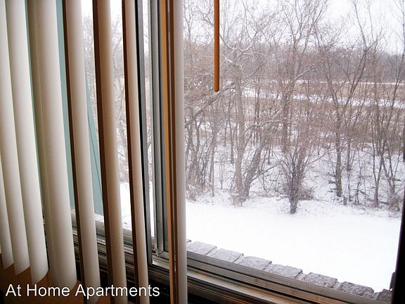 2nd image of 815 Driftwood Dr APT 13