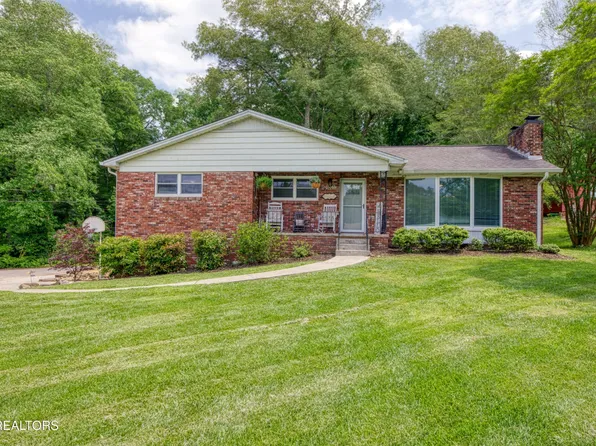 9212 Burchfield Dr, Oak Ridge, TN 37830