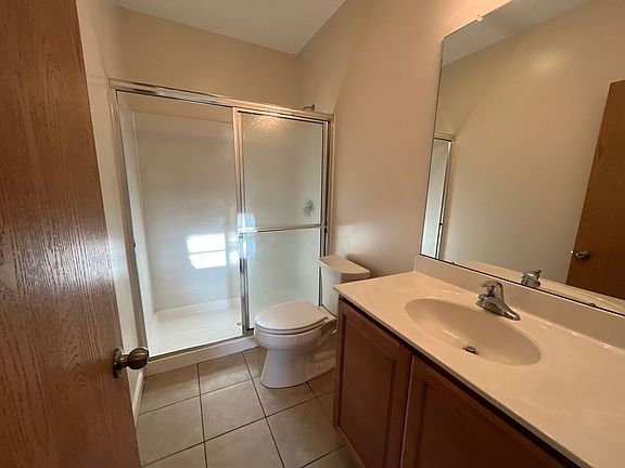 5th image of 211 E Lane Ave