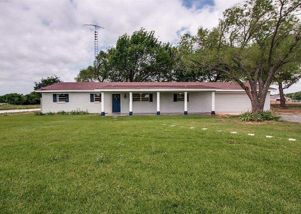 1st image of 947 Pearce Dr