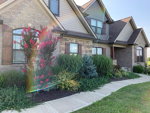 3rd image of 103 Hidden Meadow Ln