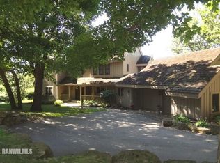 36 Stony Point, Galena, IL 61036