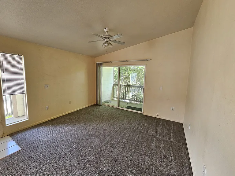 5431 S Dover St #202 — Photo 7