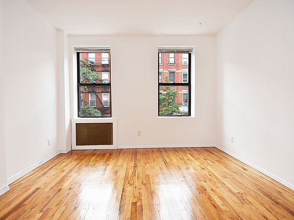 3rd image of 305 E 104th St #W4
