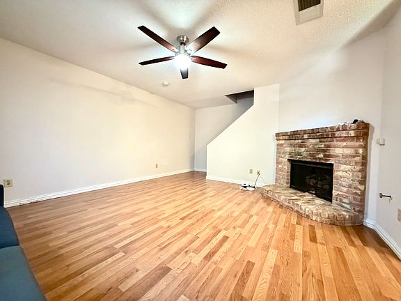4th image of 1720 Circle Creek Dr