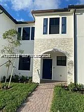3 bed, 2.5 bath, $2,850 — Photo 2