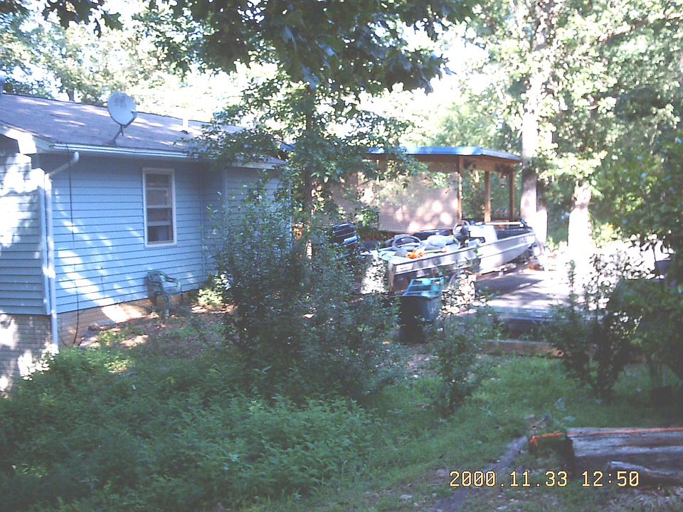 1st image of 100 Cherokee Dr