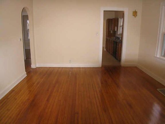 4th image of 2649 S Allen Ave