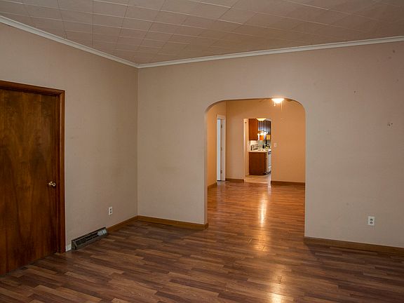 1st FL Living Room
