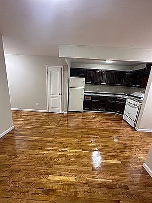 1st image of 16 E 29th St #2B