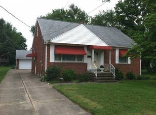 5153 Porter Rd, North Olmsted, OH 44070