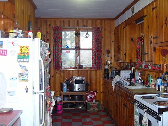 2nd image of 34 Wetmore St