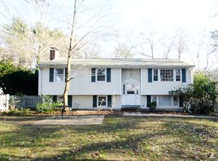 45 Neponset Heights Ave, Foxboro, MA 02035