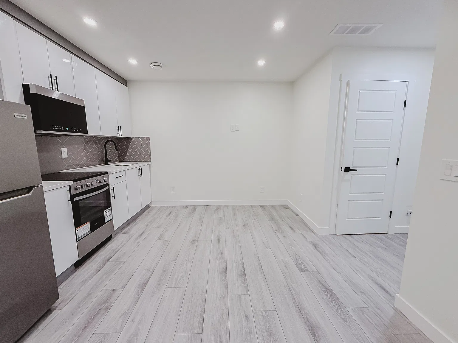 153 Corner Ridge Mews NE, Calgary - Lower — Photo 4
