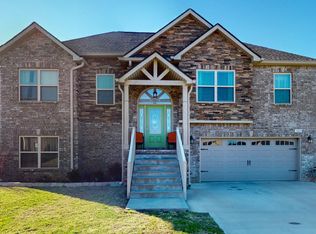 1004 Shirley Dr, Clarksville, TN 37042
