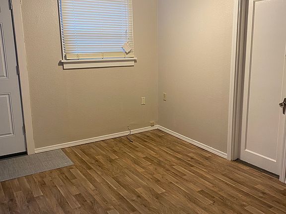 3rd image of 1125 S 61st St