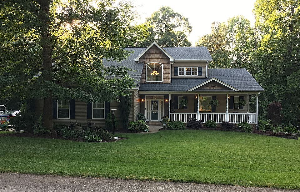 1st image of 2055 Westridge Dr