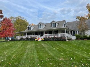 2614 Fenton Rd, Hartland, MI 48353