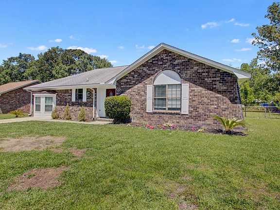 4th image of 302 Vassar Ct