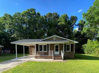 100 Plum St, Hemingway, SC 29554